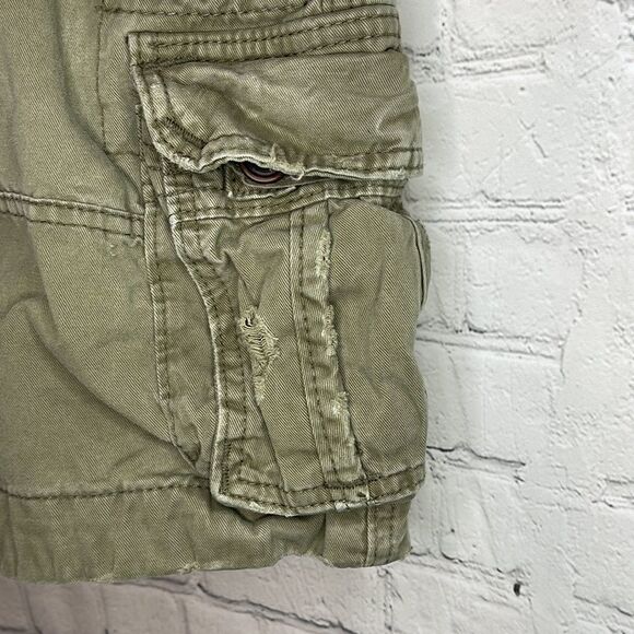 Boys Olive Green Cargo Shorts, size 10, Slightly Distressed Shorts, Abercrombie - Picture 2 of 8